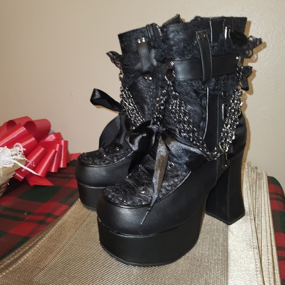 Boots with Chains by Demonica - Picture 8 of 9